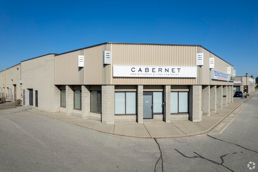 More Photos Of 4300 Steeles Av W, Woodbridge Light Manufacturing For Lease