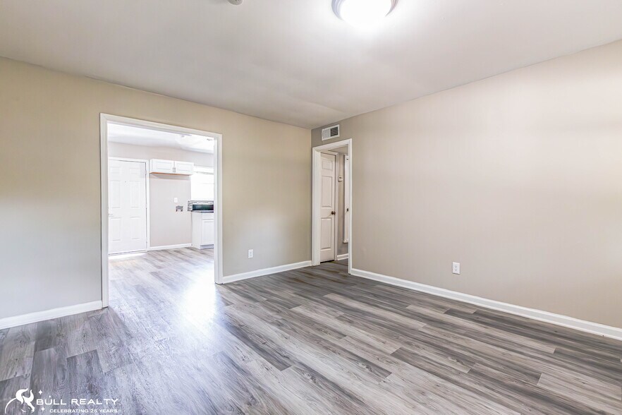 More Photos Of 661 Sherwood Dr, Jonesboro Apartments For Sale