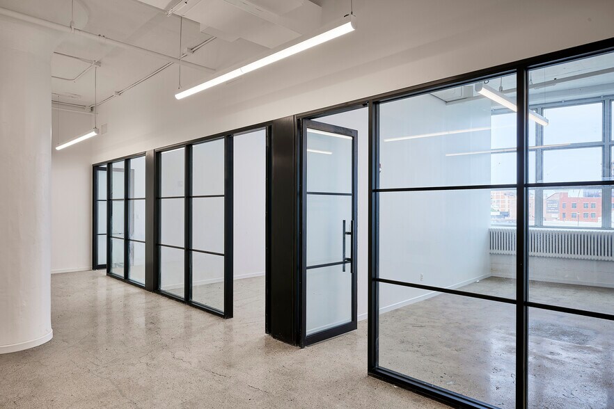 More Photos Of 37-18 Northern Blvd, Long Island City Office For Lease