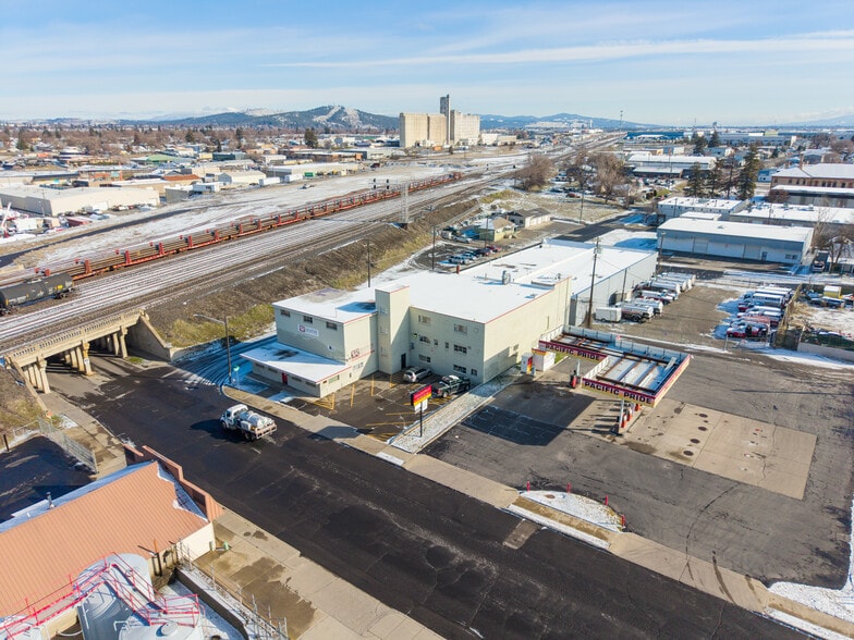 Primary Photo Of 130-134 N Madelia St, Spokane Manufacturing For Sale