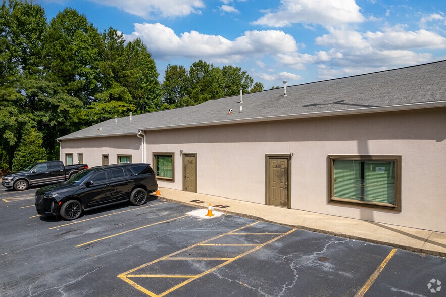 More Photos Of 2070 Attic Pky NW, Kennesaw Light Manufacturing For Lease