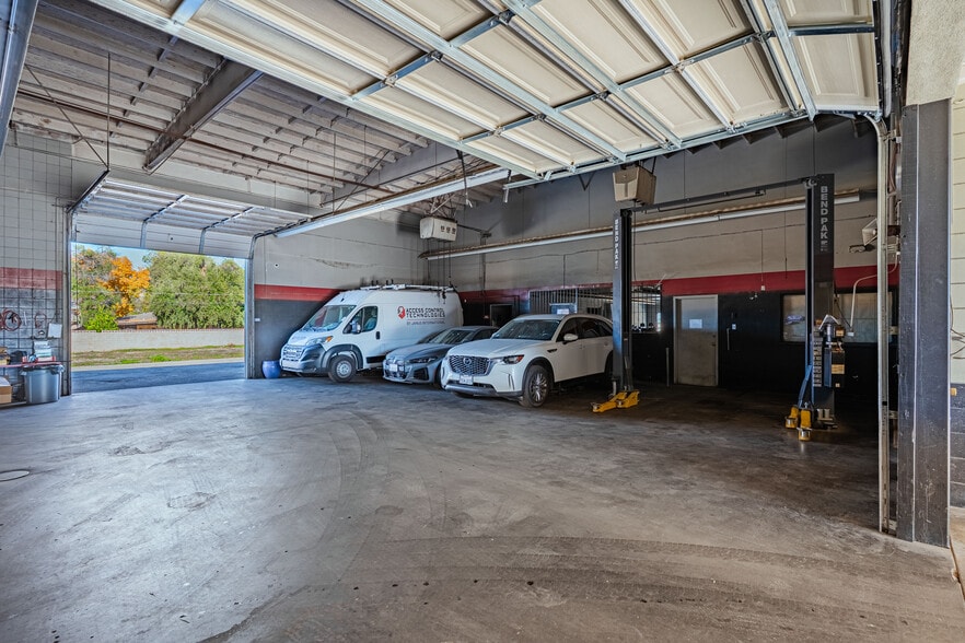 More Photos Of 3630 E Florida Ave, Hemet Auto Dealership For Sale