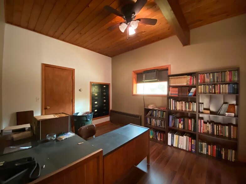 More Photos Of 4274 W Dunes Hwy, Michigan City Specialty For Sale