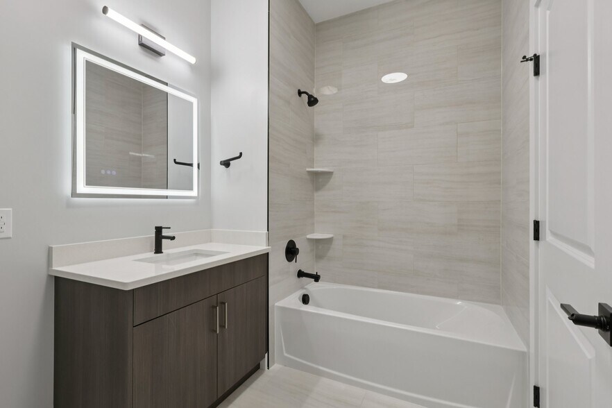More Photos Of 34-40 Hudson St, Newark Apartments For Lease