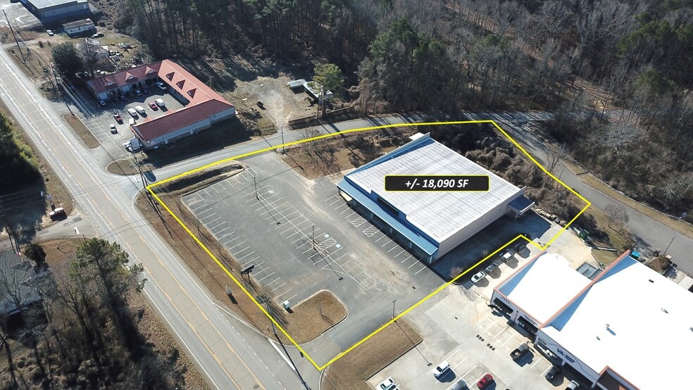 More Photos Of 970 E Church St, Jasper Freestanding For Sale