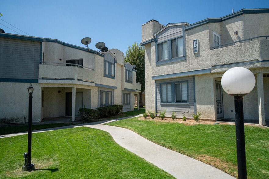 More Photos Of 7739 Bradwell Ave, Whittier Apartments For Sale