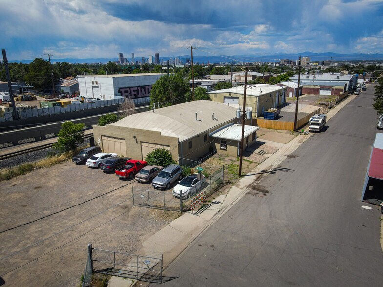 More Photos Of 3434 E 43rd Ave, Denver Service For Lease