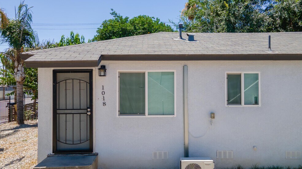 More Photos Of 1018 Miller St, Bakersfield Apartments For Sale