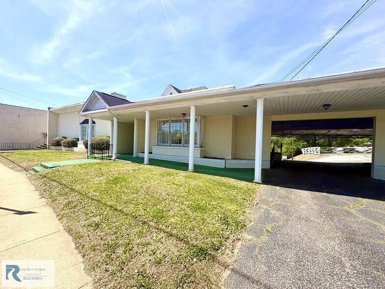 More Photos Of 2025 N Main St, Danville Religious Facility For Sale
