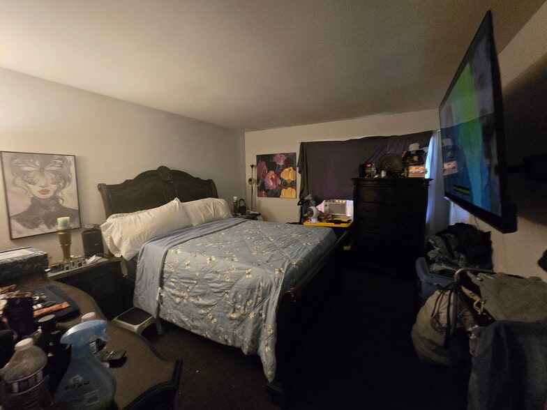 More Photos Of 288 W Clinton St, Dover Apartments For Sale