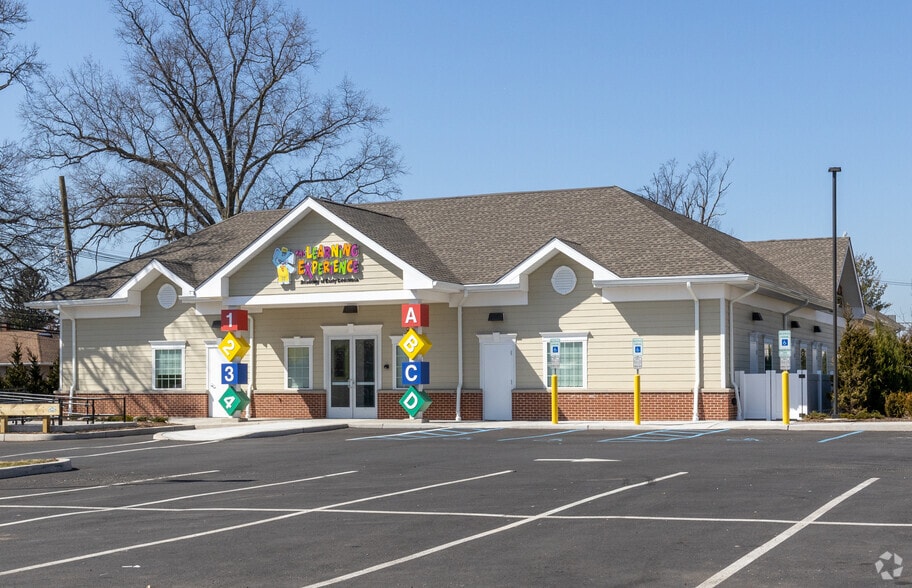 More Photos Of 119 Highway 202, Raritan Daycare Center For Sale
