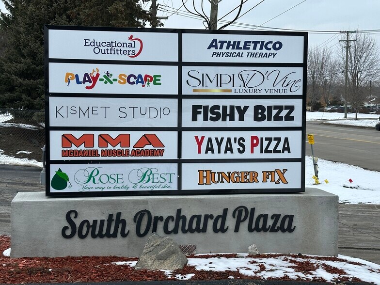 More Photos Of 23303-23339 Orchard Lake Rd, Farmington General Retail For Lease
