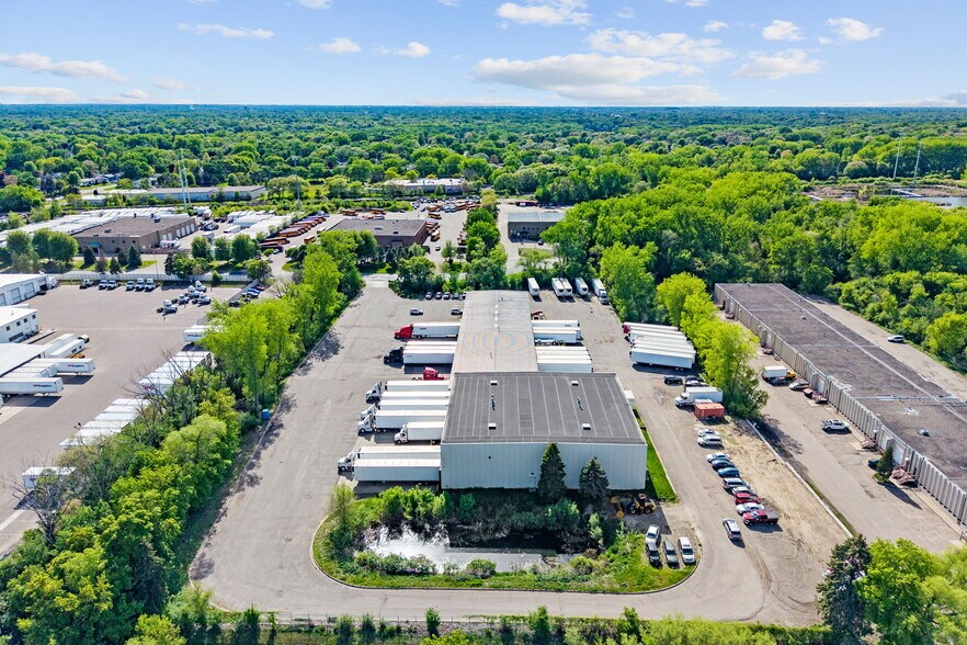 More Photos Of 8201 NE Hickory St, Minneapolis Truck Terminal For Sale