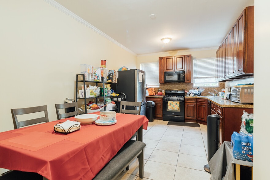 More Photos Of 804 Broadway, Bayonne Storefront Retail Residential For Lease