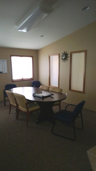 More Photos Of 1230 N 1st St, Hamilton Medical For Lease