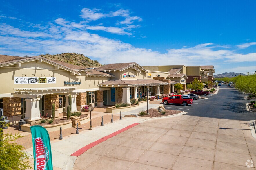 More Photos Of Estrella Pky @ Elliot Rd, Goodyear Unknown For Lease