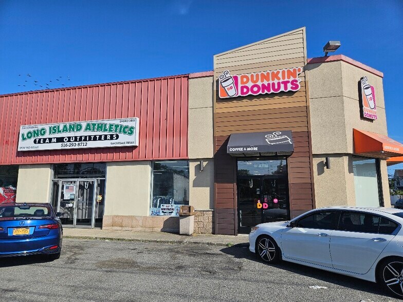 More Photos Of 34 Hempstead Tpke, Farmingdale Freestanding For Sale