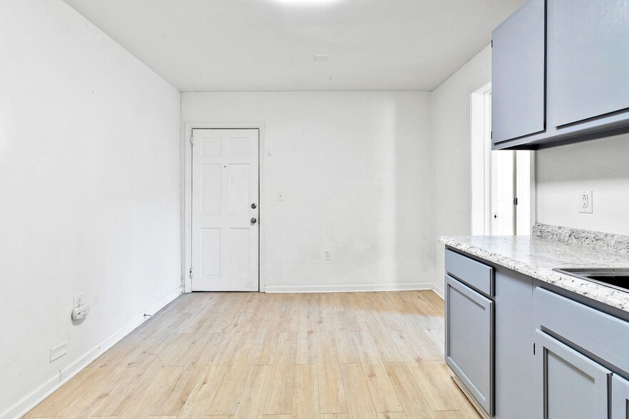 More Photos Of 458 High St, Morgantown Apartments For Sale