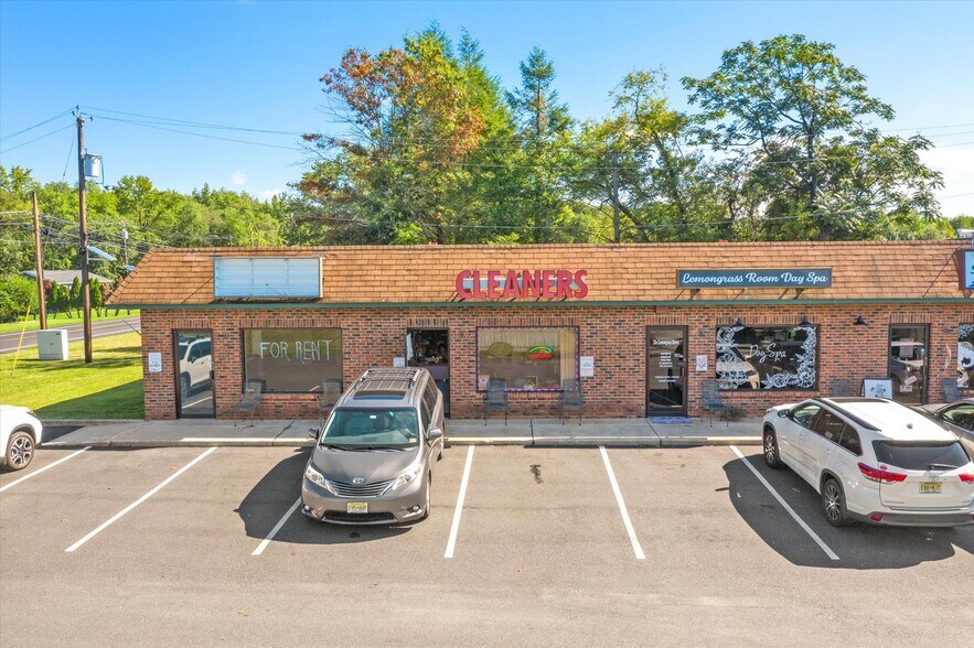 More Photos Of 1302 Monmouth Rd, Mount Holly Storefront Retail Office For Lease
