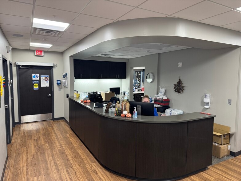 More Photos Of 5901 N 27th St, Lincoln Medical For Lease