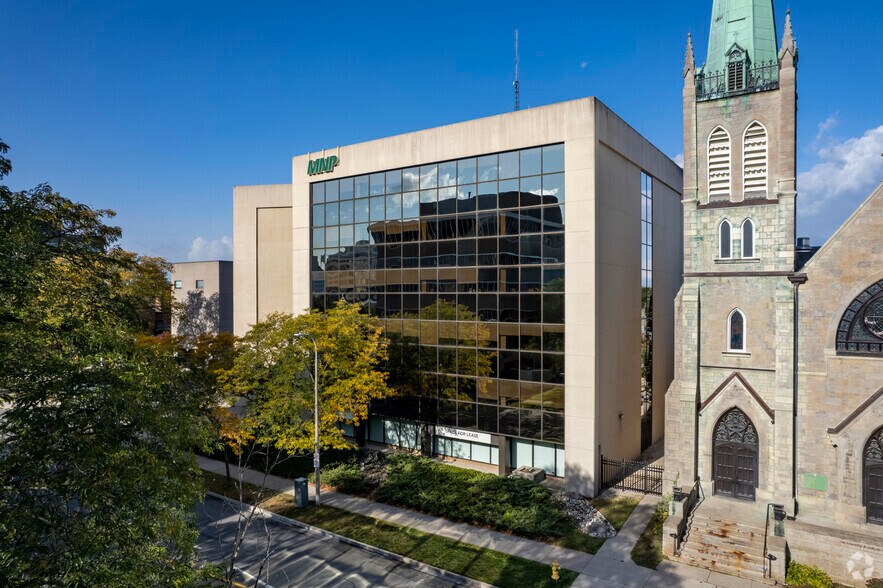 More Photos Of 63 Church St, St Catharines Office For Lease