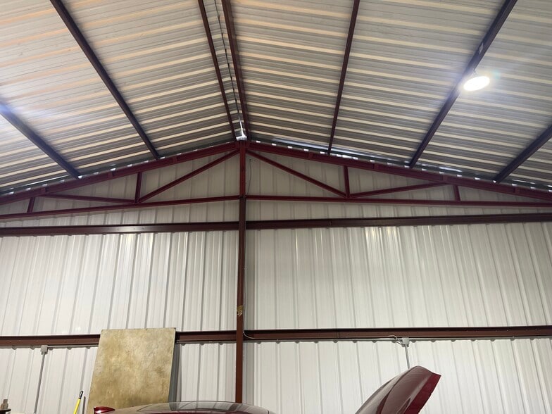 More Photos Of 2102 Aldine Bender Rd, Houston Industrial For Sale