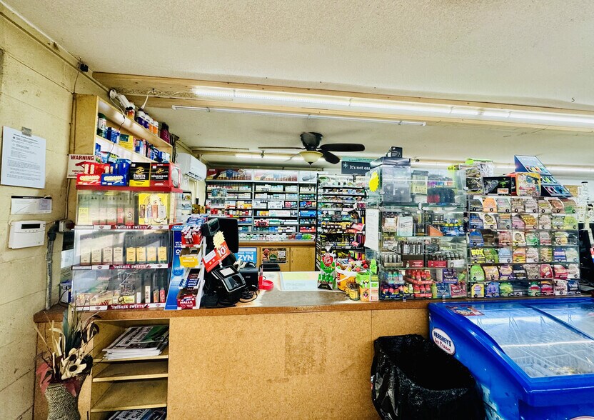 More Photos Of 4619 Main St, Holt General Retail For Sale