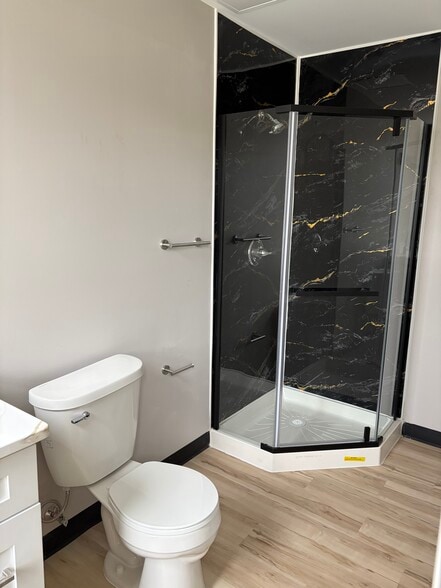 More Photos Of 30 E Philadelphia St, Detroit Apartments For Sale