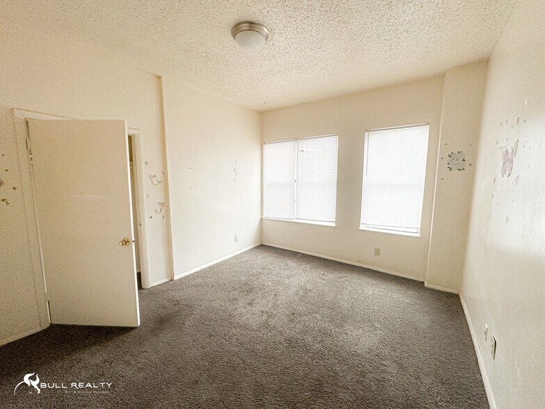 More Photos Of 620 Parkway Dr NE, Atlanta Apartments For Sale