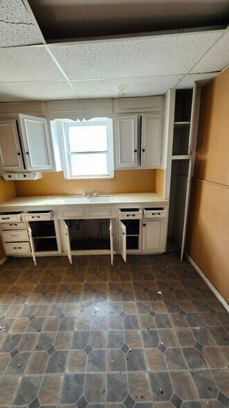 More Photos Of 406 Lfd Dr, Littlefield Apartments For Sale