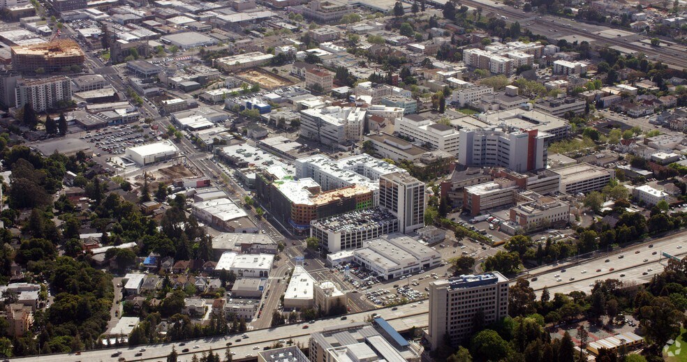 More Photos Of 3093 Broadway, Oakland Apartments For Lease