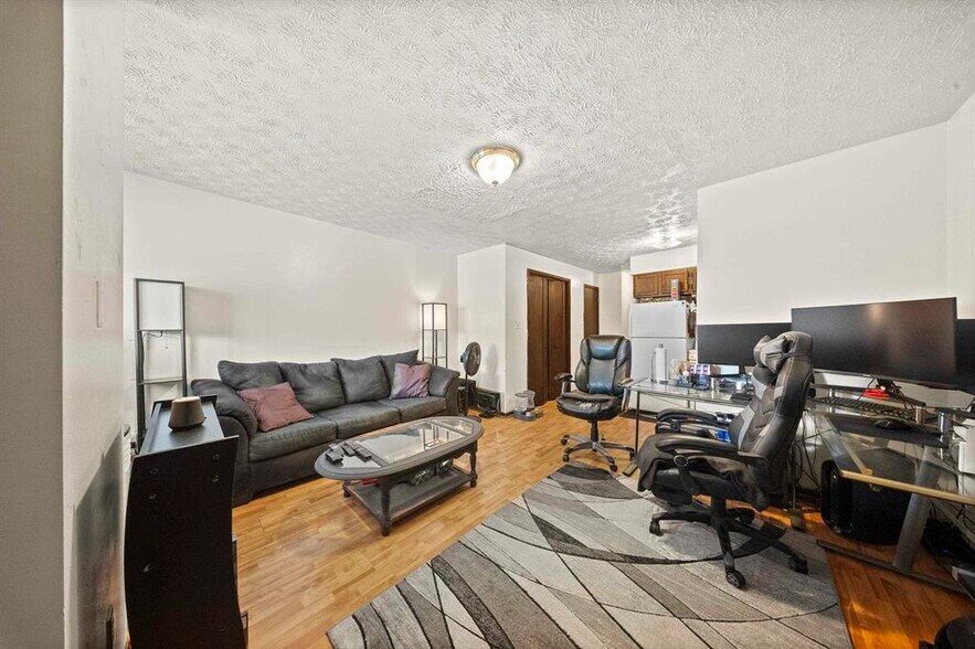 More Photos Of 801 Winchester Ave, Ashland Storefront Retail Residential For Sale