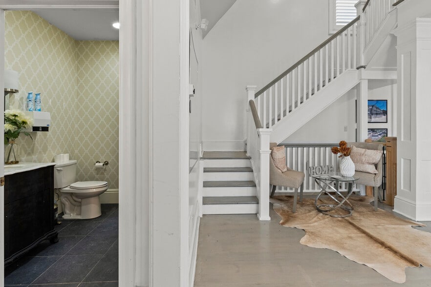 More Photos Of 780 Garden St, Whitby Office Residential For Sale