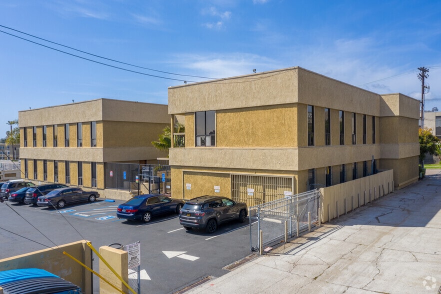 More Photos Of 3023 Bunker Hill St, San Diego Medical For Lease