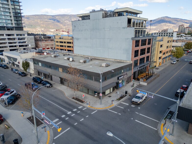 More Photos Of 1652 Pandosy St, Kelowna General Retail For Lease