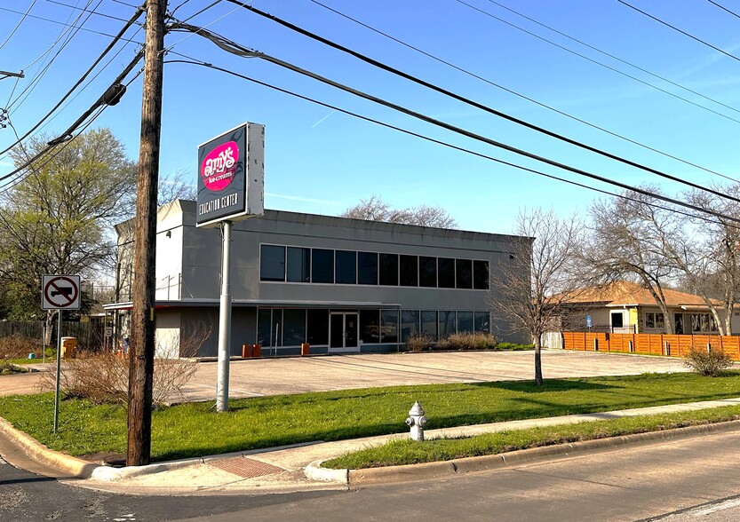 Primary Photo Of 1101 Anderson Ln W, Austin Loft Creative Space For Sale