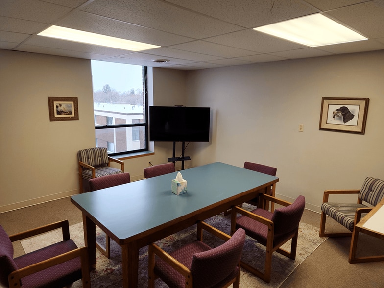 More Photos Of 1601 2nd Ave N, Great Falls Office For Lease