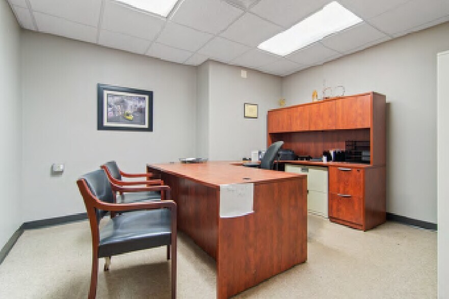More Photos Of 3100 W Concordia Ave, Milwaukee Manufacturing For Sale