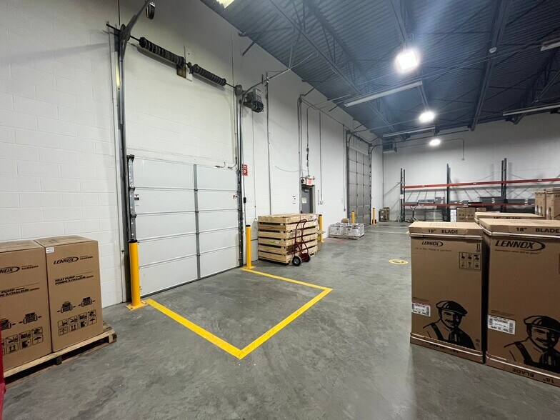 More Photos Of 222 Metro Center Blvd, Warwick Light Manufacturing For Lease