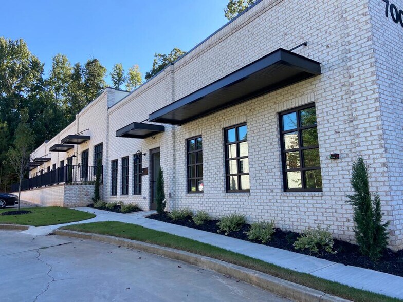 More Photos Of 6110 McFarland Station Dr, Alpharetta Medical For Lease
