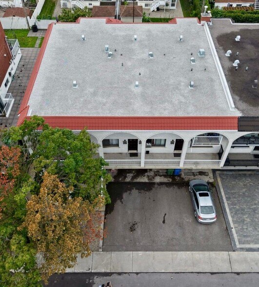 More Photos Of 8850-8856 Ravel Rue, Saint-leonard Apartments For Sale