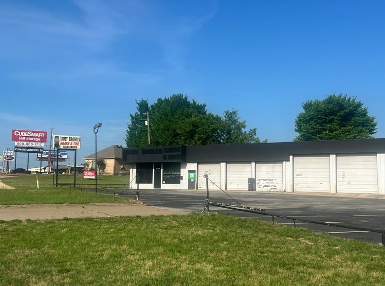 More Photos Of 12310 State Highway 155 S, Tyler Auto Dealership For Sale