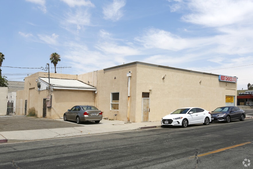 More Photos Of 325-329 E Florida Ave, Hemet Storefront For Lease