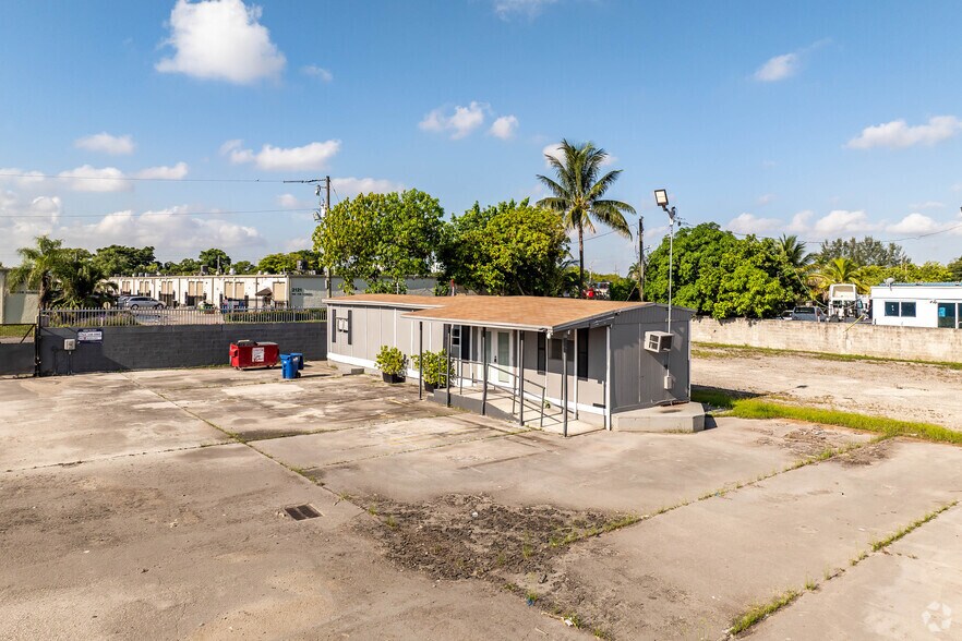 More Photos Of 2111 NW 141st St, Opa Locka Land For Lease
