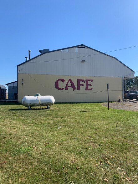 More Photos Of 2801 Lincoln Hwy E, Ronks Restaurant For Sale