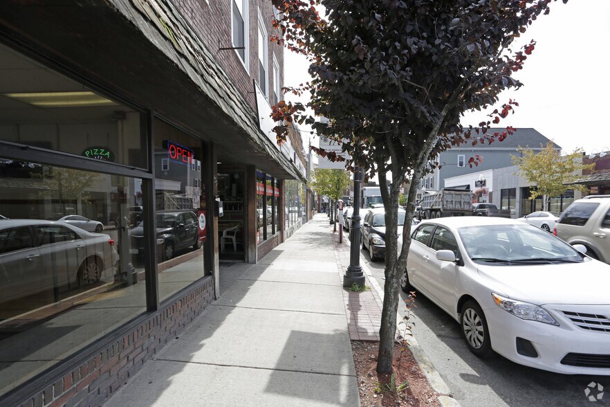 More Photos Of 433-437 Main St, Woburn Storefront Retail Residential For Sale