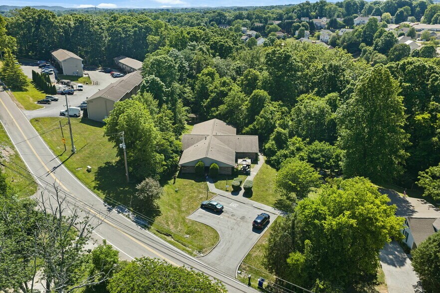 More Photos Of 1903 Piney Grove Church Rd, Knoxville Apartments For Sale