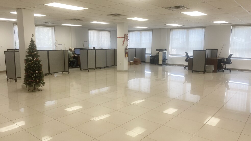 More Photos Of 137 Liberty Ave, Brooklyn Warehouse For Lease