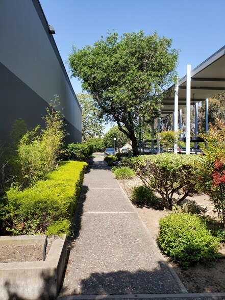 More Photos Of 850-900 E Stowell Rd, Santa Maria Manufacturing For Lease