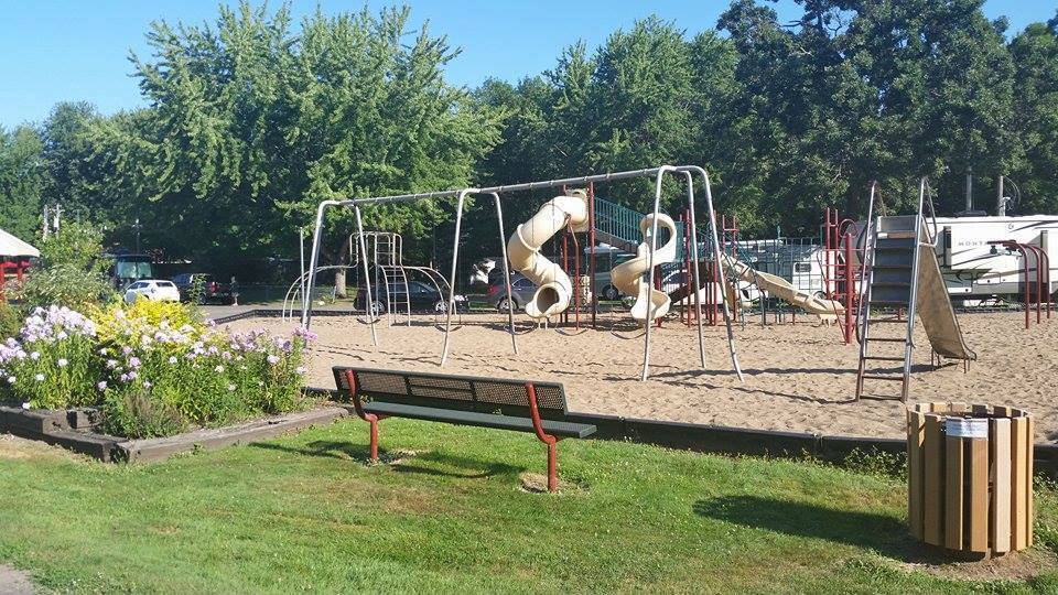 More Photos Of 1323 W River St, Monticello Manufactured Housing Mobile Home Park For Sale